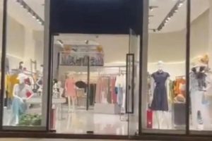 服装店起名字大全免费取名（服装店起名字大全免费四个字）