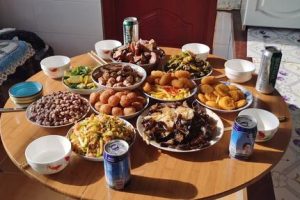 梦见疯子是什么意思（女人梦见疯子的预兆是什么）