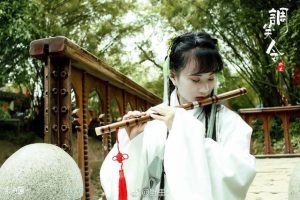 小说恶毒继妹高高在上，她上去就是一嘴巴本小姐为嫡，你为庶