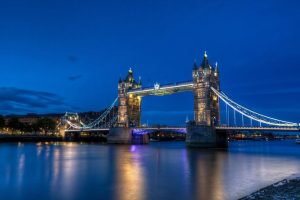 六的谐音字取名(六的谐音字取名微信群名)